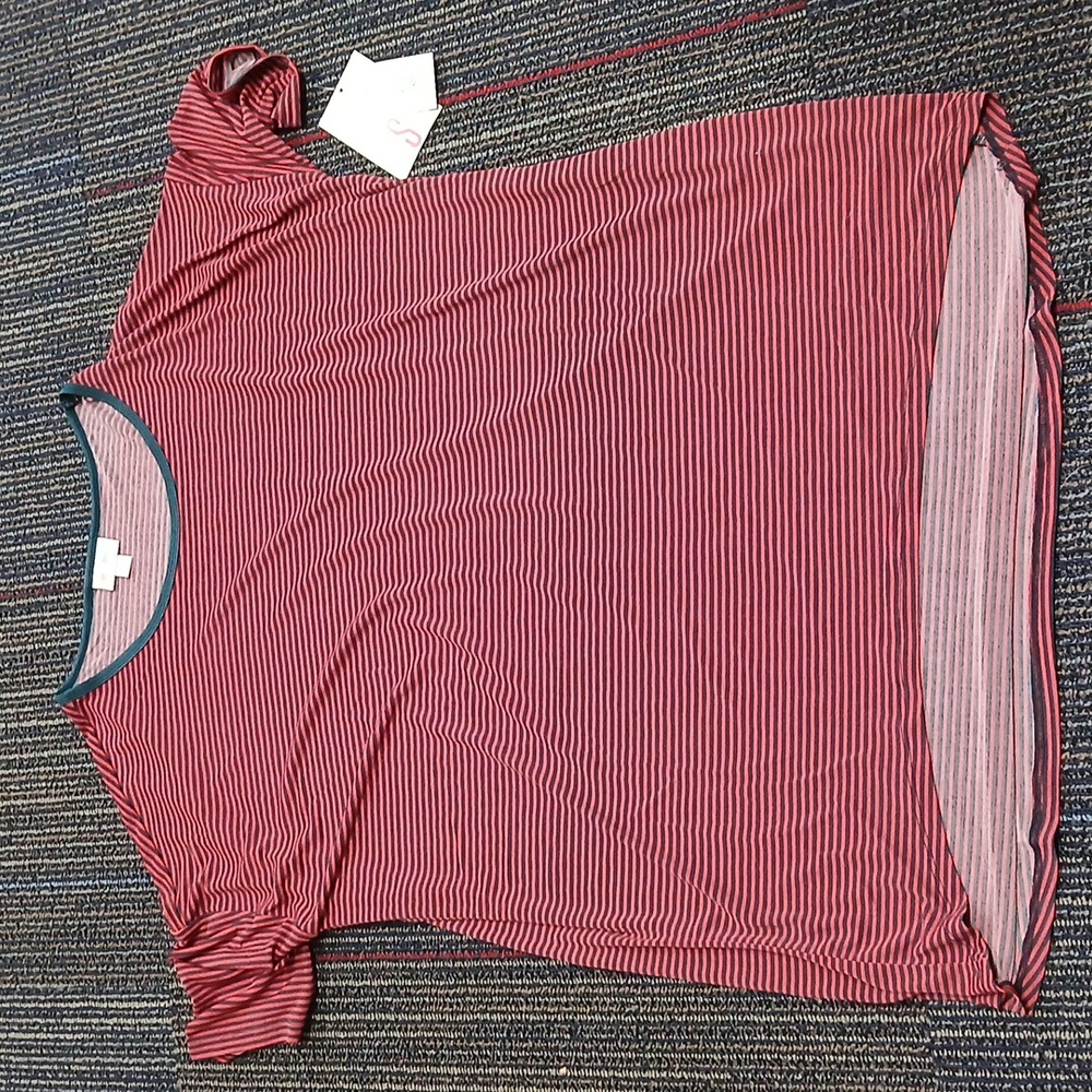 Lularoe 💜 NWT Irma Stripes Tunic Blouse Top Red Size Small - Picture 1 of 5